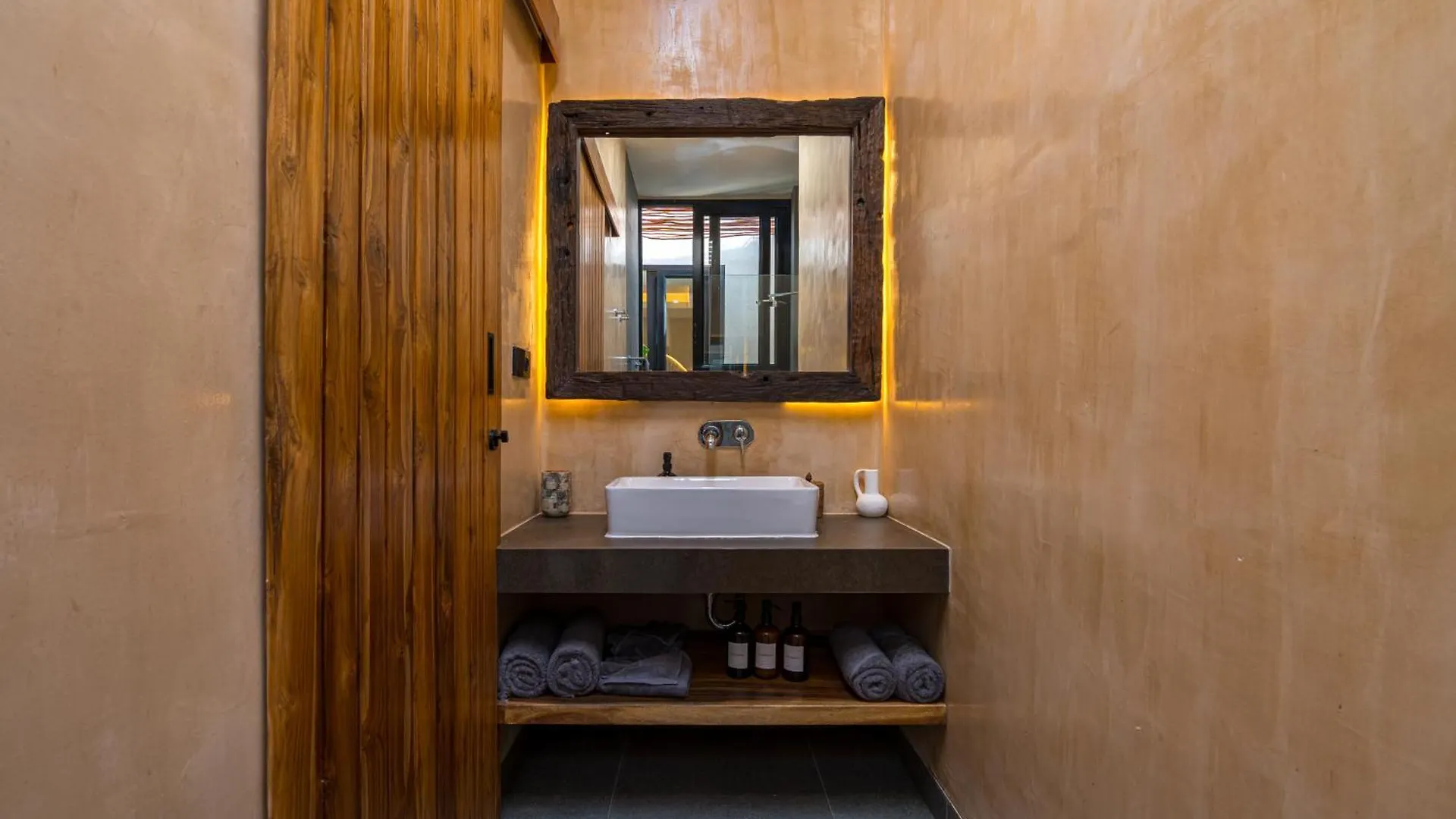 New Lux Hidden Gem 3Br Villa In Bingin, Uiuwatu Pecatu  0*, Pecatu (Bali) Indonesia